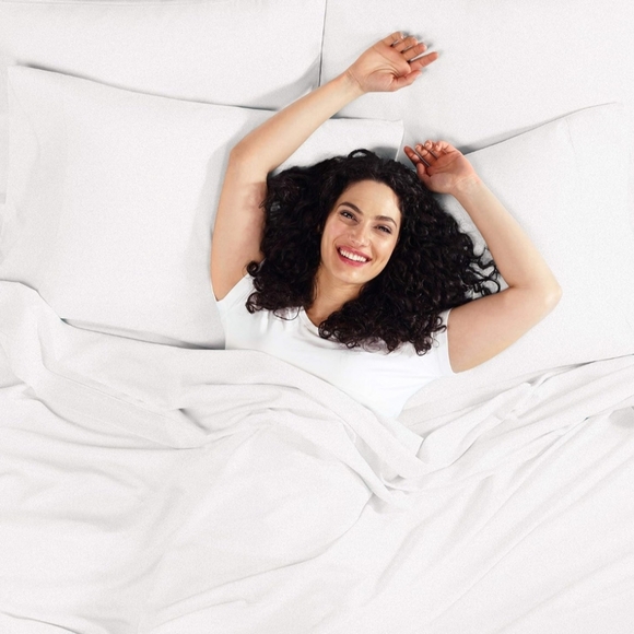 Clara Clark 1800 Series Bed Sheet Sets - Stay fit on Mattress with Elastic Strap - Picture 2 of 5